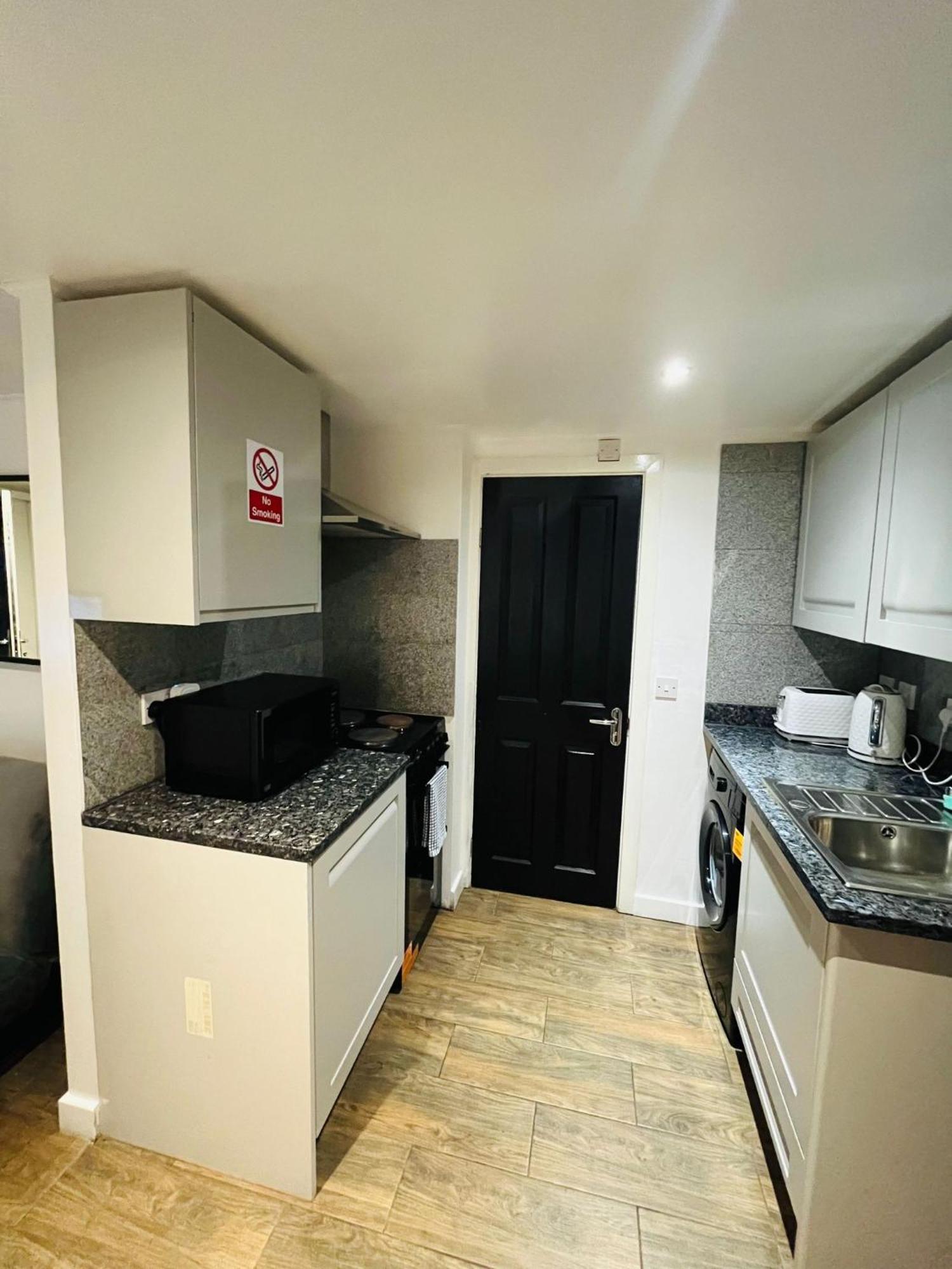 Exclusive Private One Bedroom Suite London Eksteriør billede